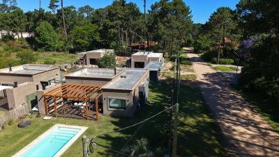 Casa a estrenar en Parque Burnett U$S 295.000