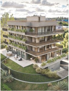 Apartamento  Carrrasco norte 3 dormitorios con jardín