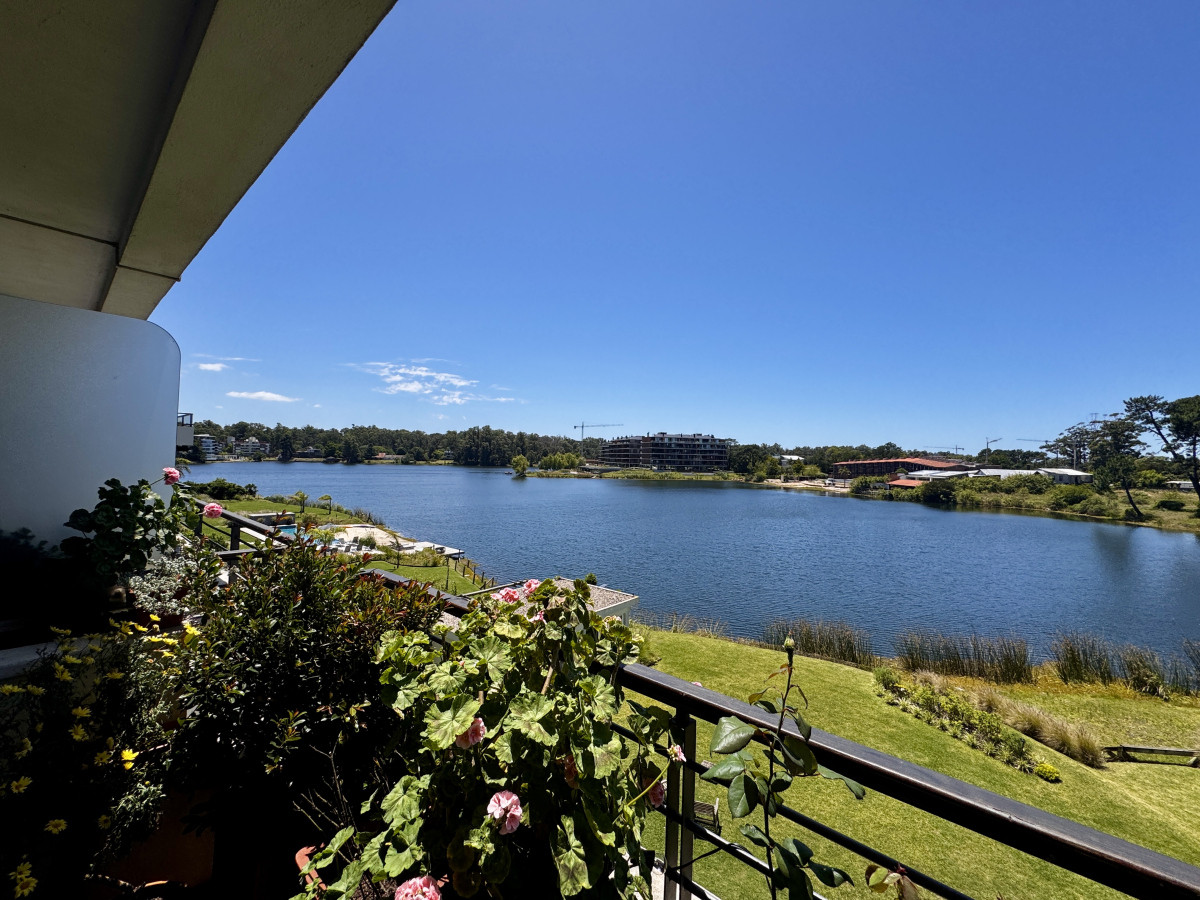 Penthouse Duplex 4 dormitorios Lago La Caleta 