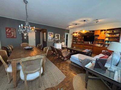 A metros de Rambla, Pocitos living apaisado amplio 3 dorm y servicio garage grande