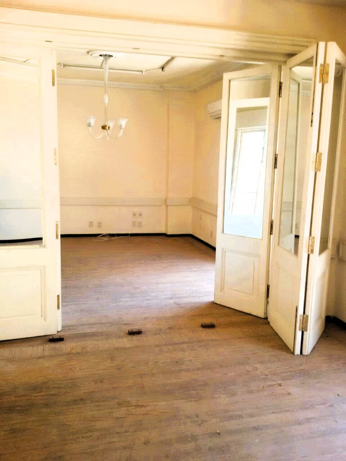 VENTA APARTAMENTO 18 DE JULIO ORIENTACION NORTE, EXCELENTE, NO CONTRIBUCION