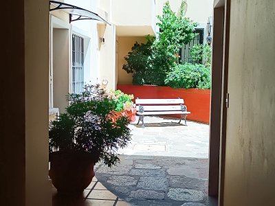VENTA CASA PH 2 PLANTAS 3 DORMITORIOS 2 BAÑOS TERRAZA CON PARRILLERO GARAGE FIJO COMUNICA CON LA CASA