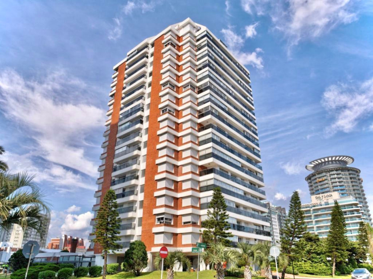 Apartamento En Venta De 1 Dormitorio En Playa Brava