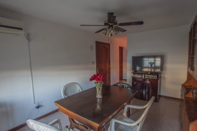 Apartamento en Alquiler - Primer Piso, 3 Dormitorios Muy Luminosos.