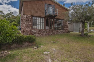 Venta Casa en Piedra y Madera - Balcón Panorámico, Ideal Renta en Villa Serrana