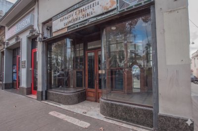 Alquiler de Local Comercial en Minas - 141 m² Frente a Plaza Libertad