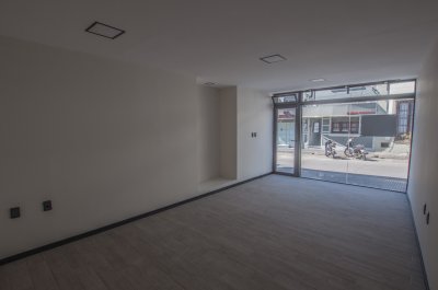 Alquiler Local Comercial 38m2 - Tisanería, Paga Recién En Enero