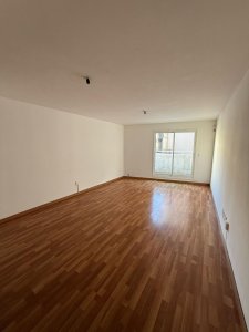 EN VENTA Apartamento con renta