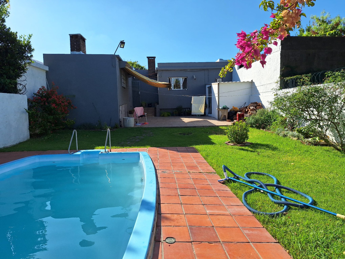 (Ref: 4.051) Casa3dorm+cochera+picina