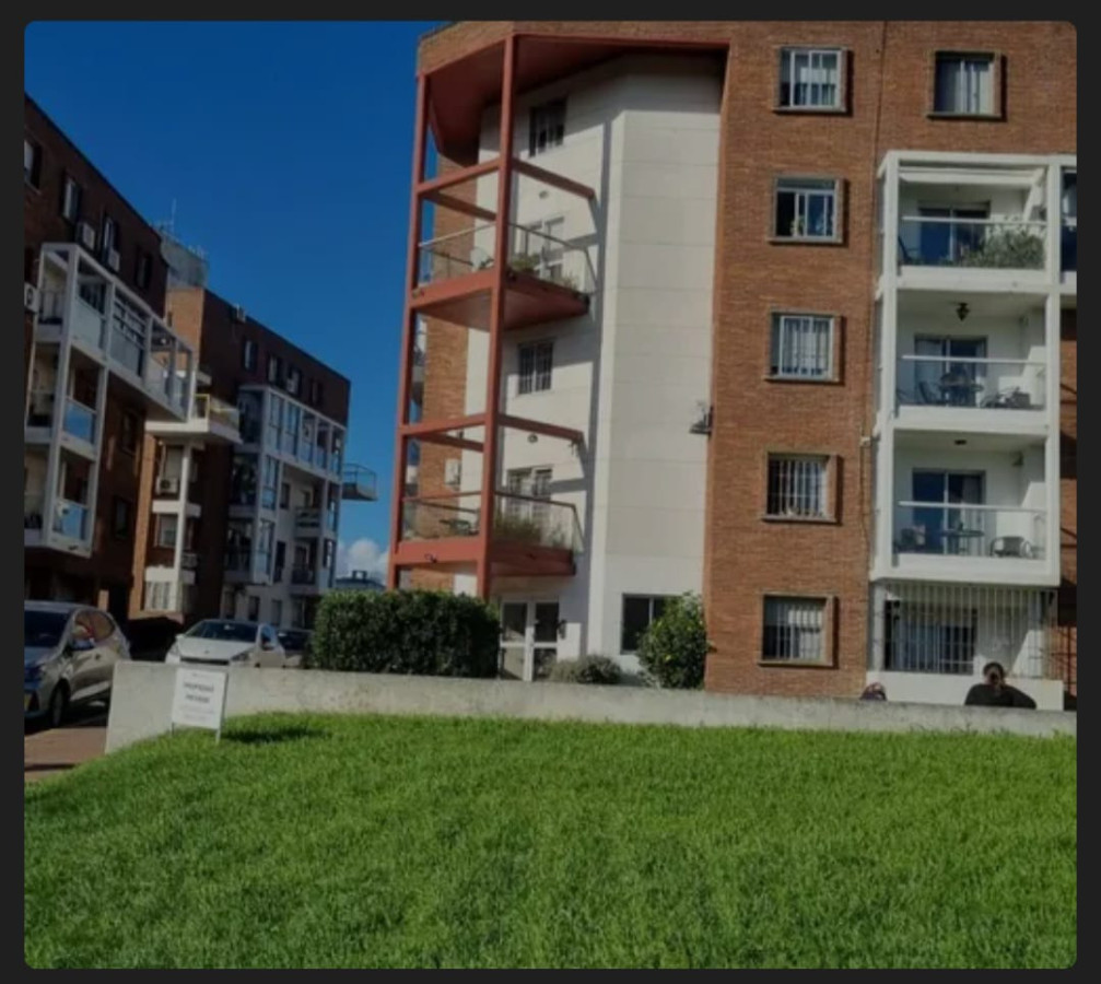 Ref. 5027 Apartamento 4 Dorm. en Buceo