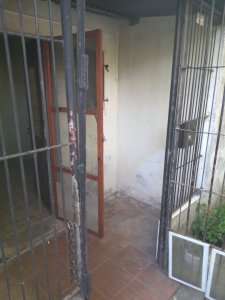 (Ref 4.327) Se alquila casa apartamento de 1 dormitorio en Piedras Blancas 