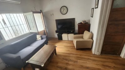(Ref 4.278) Se alquila casita semi reciclada de 1 dormitorio en Malvin Norte 