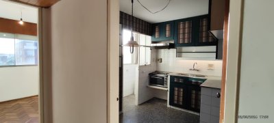 (Ref 4.275) Se alquila apartamento de 2 dormitorios en Pocitos Nuevo 