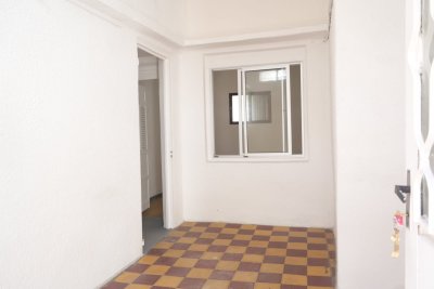 (Ref 4.180) Se alquila apartamento en Belvedere 
