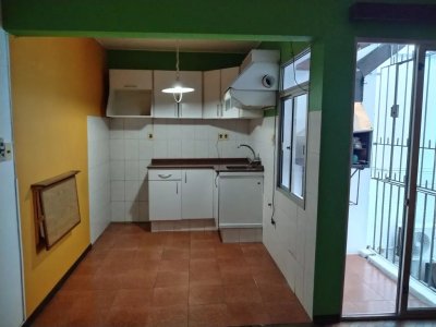 (Ref 5.002) Se alquila cómodo apartamento en Parque Batlle
