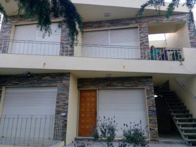 (Ref: 2.604) Se alquila casa en Pérez Castellanos