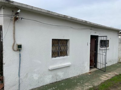 (Ref: 2.580) Se alquila casa en Manga 