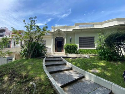 (Ref: 2.597) Se alquila gran casa en el Prado
