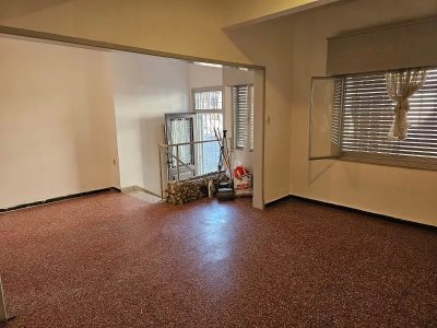 (Ref: 2.619) Se alquila casa en Aguada