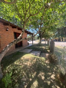 (Ref 4.262) Se alquila casa de 2 dormitorios cercana a la playa en Piriápolis 