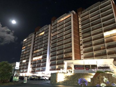 Venta o Alquiler de apartamento 1 dormitorio, playa mansa, parada 1