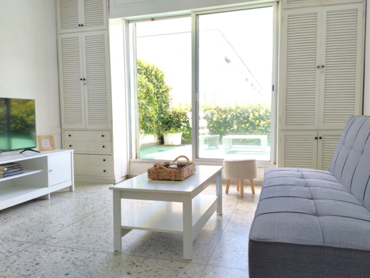EN VENTA - 1 DORMITORIO CON GRAN TERRAZA - Plaza de los Artesanos, Punta del Este