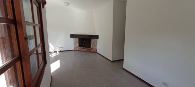 ALQUILER ANUAL Casa 3 Dormitorios Barrio San Martin