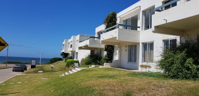 Departamento a pasos del mar en Montoya