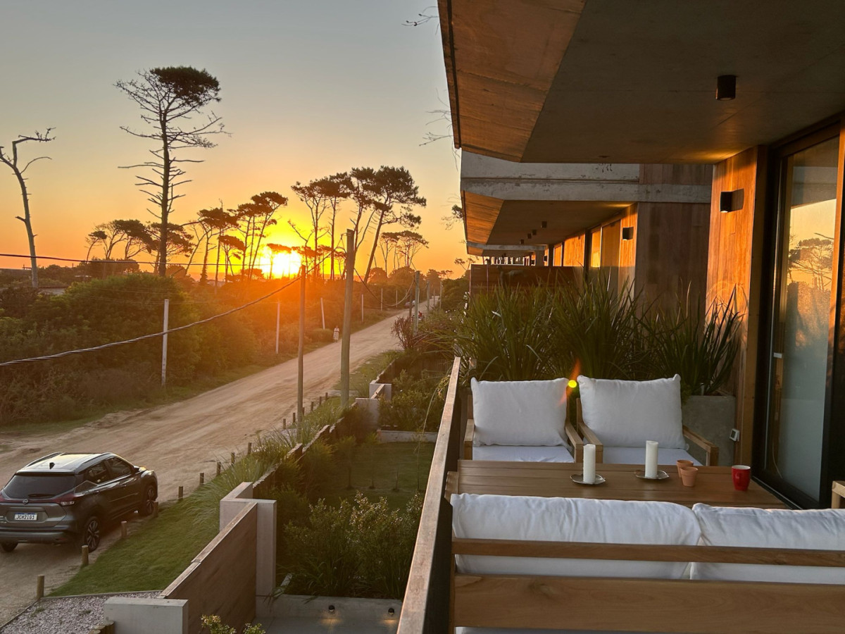 Excelente departamento de 2 dormitorios y 2 baños en Jose Ignacio