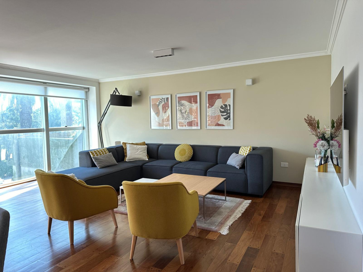 Apartamento de 3 dormitorios en Punta Carretas