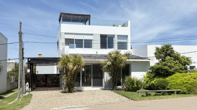 Casa de 3 dormitorios en Manantiales Ruta al mar, Alquiler temporada