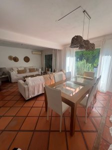 Casa en El Tesoro, 3 dormitorios 2 baños