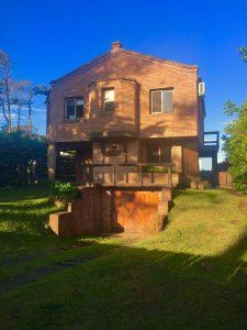 Venta & Alquiler Temporal Casa 3 Dormitorios con piscina en Montoya, La Barra