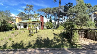 Casa de 5 dormitorios y 5 baños en Motnoya, La Barra