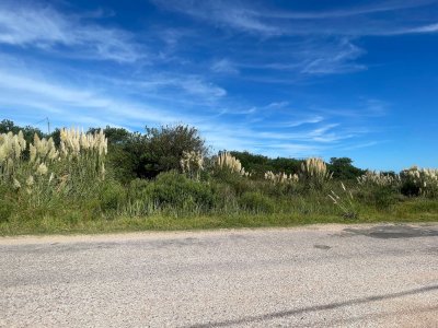 Se vende lote a metros de la ruta 104, El Chorro