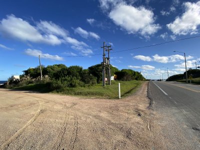Terreno en venta en Punta Piedras
