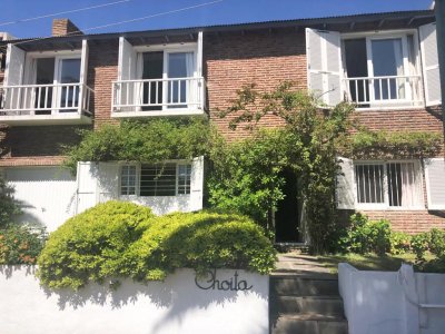 Alquiler anual, casa de 4 dormitorios