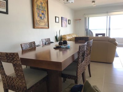 Apartamento a 1 cuadra de Playa Mansa