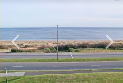 Apartamento venta 2 suites Playa Mansa Punta del Este.