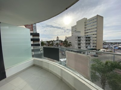 Apartamento en gorlero a una cuadra de la rambla
