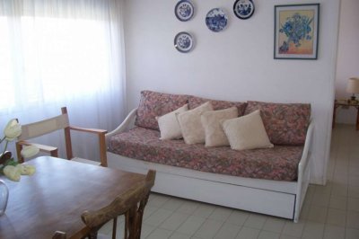 Acogedor apartamento en buena ubicacion. Ideal para vivir todo el año-