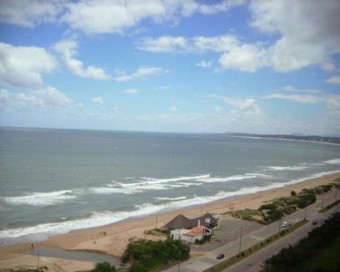 Moderno apartamento en primera linea frente a la mansa, con espectacular vista al mar desde todos los ambientes