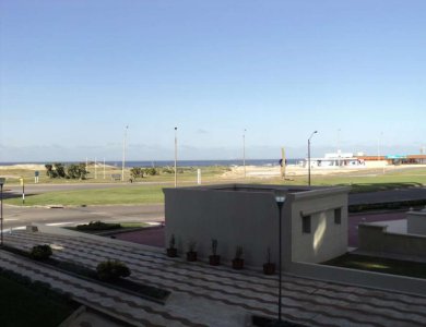Espectacular ubicacion, cercano a Gorlero, a pasos del mar y cercano a todos los servicios. 