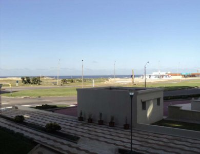 Espectacular ubicacion, cercano a Gorlero, a pasos del mar y cercano a todos los servicios. 