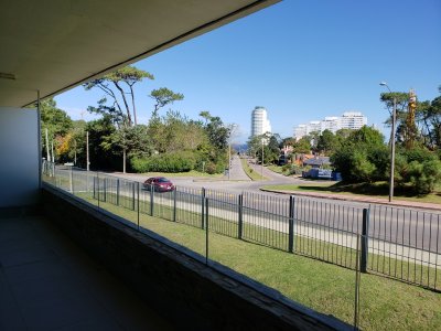 Se vende apartamento de 1 dormitorio a pasos del mar Alquilado