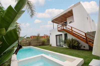 Excelente casa de diseño de 3 dormitorios 