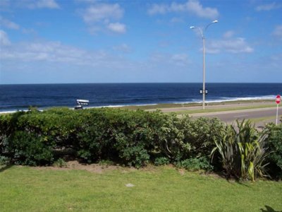 Espectacular ubicacion, en primera linea frente al mar con inmejorable vista.