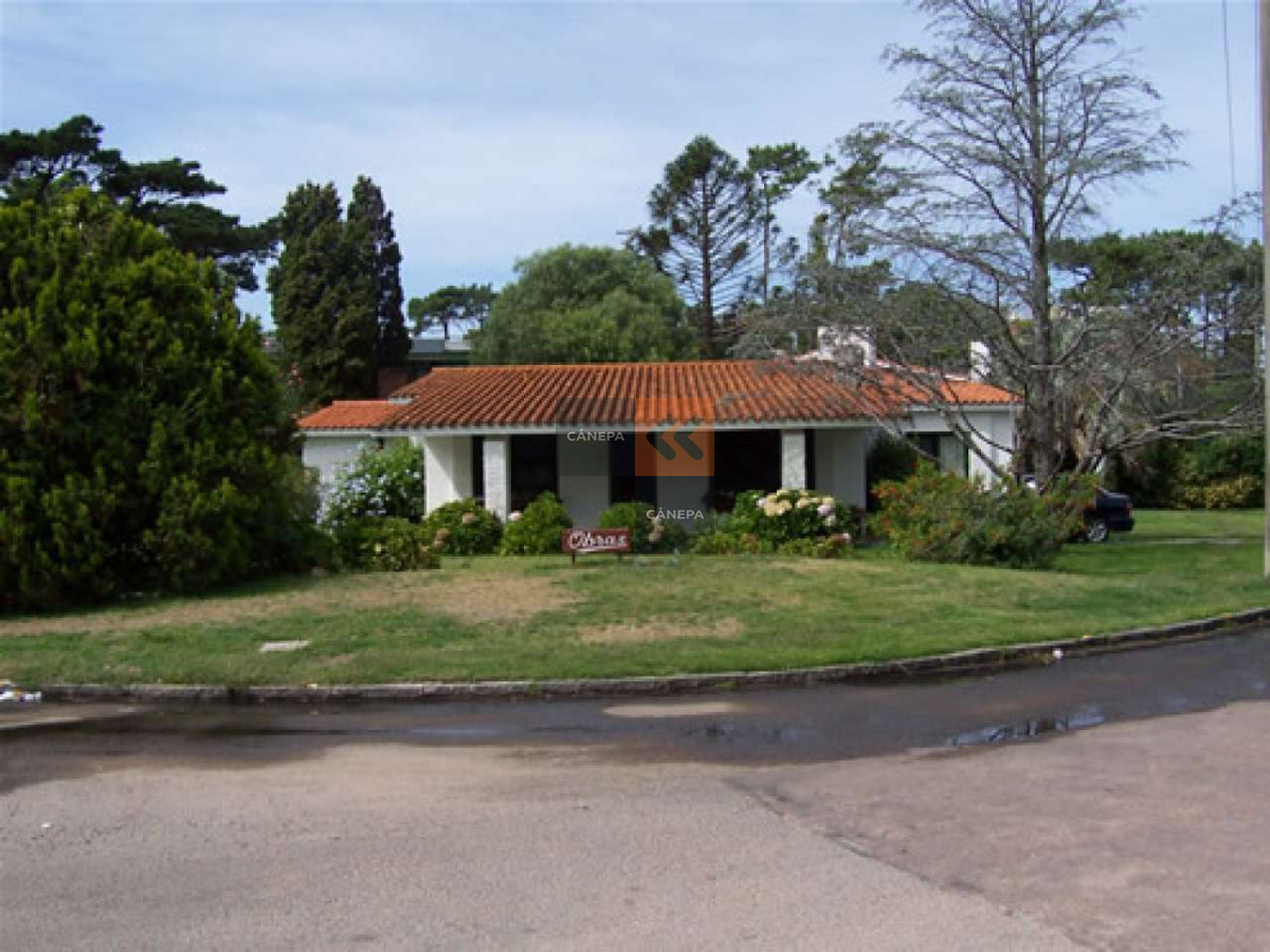Mansa - GoPunta - Portal Inmobiliario de Punta del Este - Maldonado