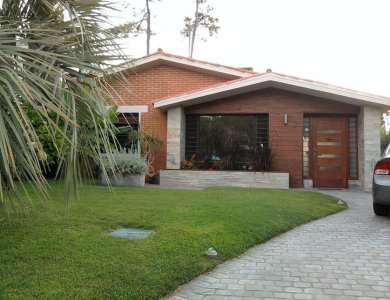 Casa en la mansa impecable estado a una cuadra de la playa 