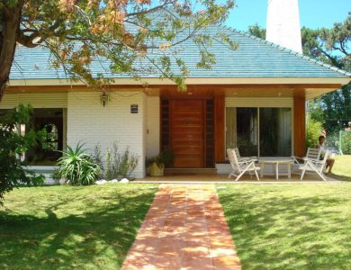 Casa a la venta en Punta del Este en zona Playa Mansa
